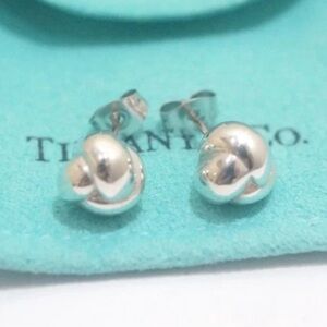Tiffany & Co. 💯% Auth Love Knot Vintage Earrings w/Pouch ✨925 Sterling ✨EUC✨